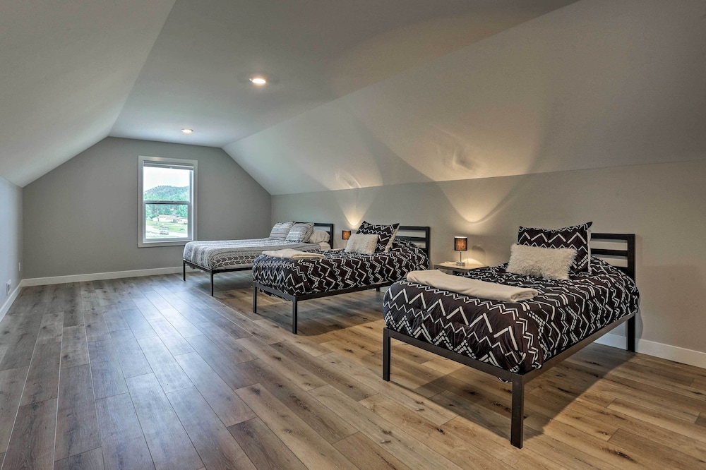 Heart of Black Hills Home by Mickelson Trail! view 2