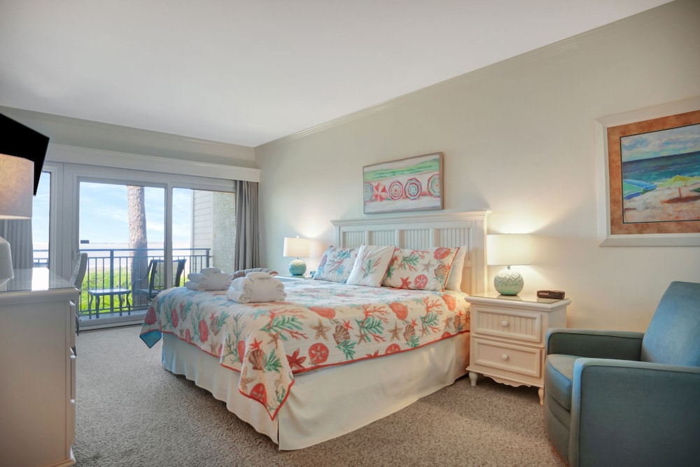 1829 Beachside Tennis at The Sea Pines Resort
