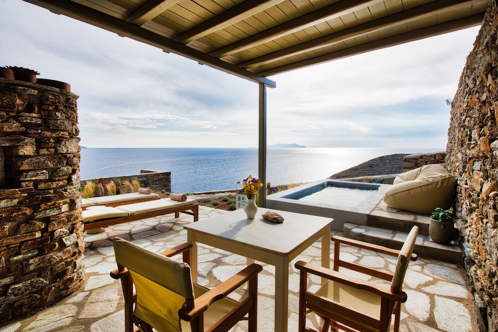 Vathi Bleu Private Villas