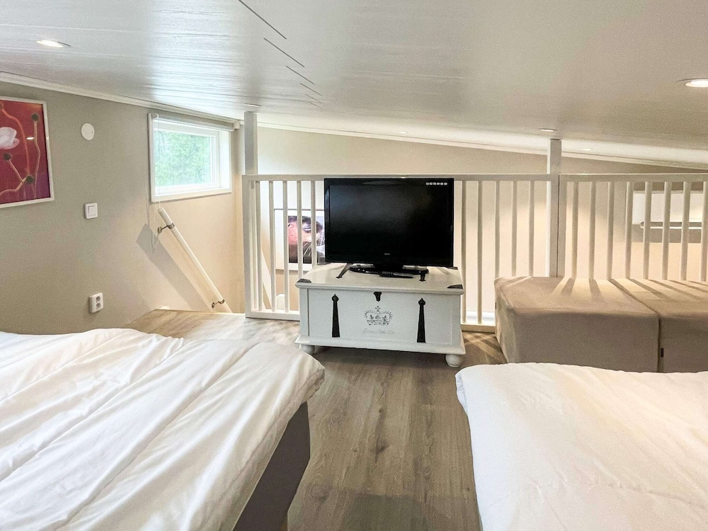 6 Person Holiday Home in Monsteras