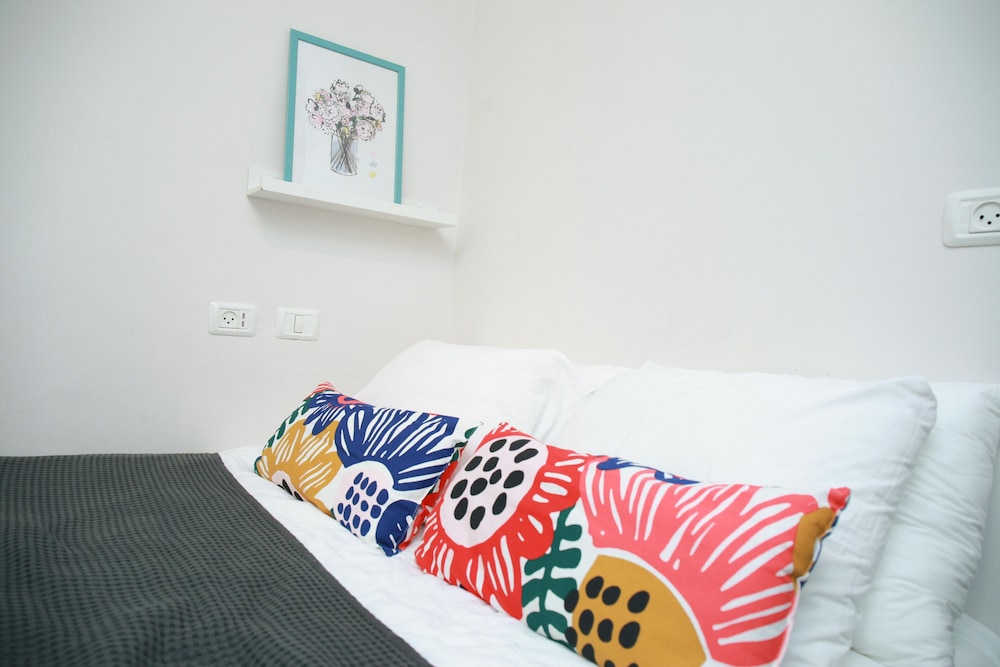 Gabriel Apartments - Jaffa Street - Next To Market view 2