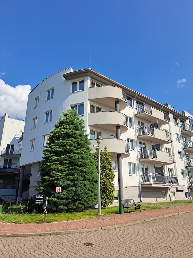 POLECZKI RESIDENCE APARTMENTS
