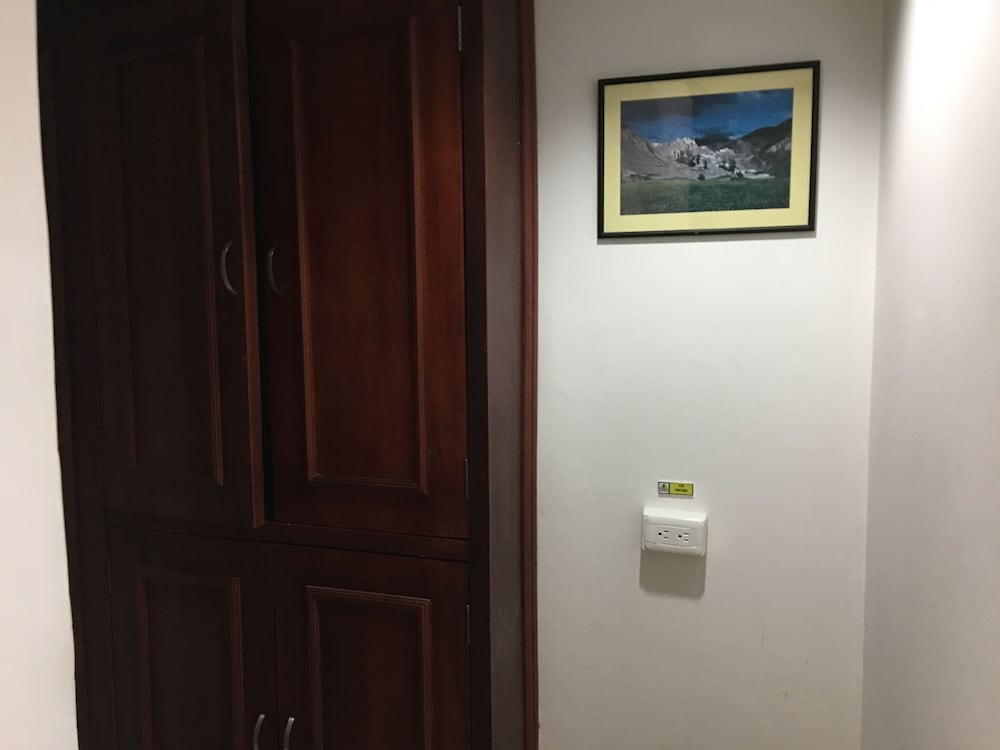 Hostal Mitad del Mundo