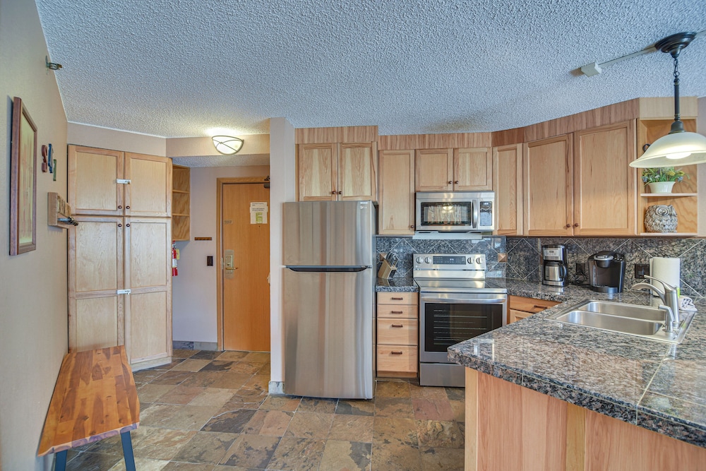Ski-in/ski-out Winter Park Condo w/ Mountain Views - Property Image 23