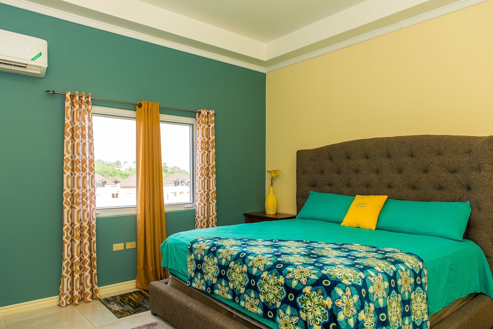 The US Embassy Luxury Apartment view 5