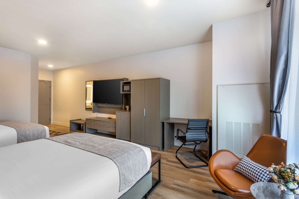 The Valor, an Ascend Collection Hotel