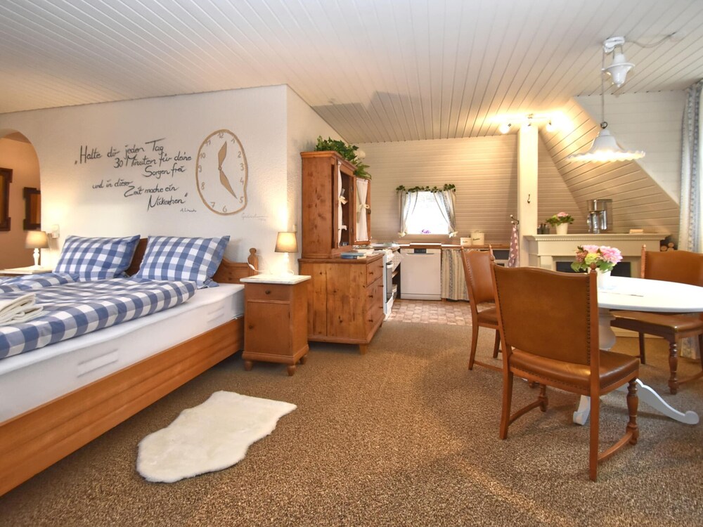Charming Apartment in Weissenbrunn Near Forest