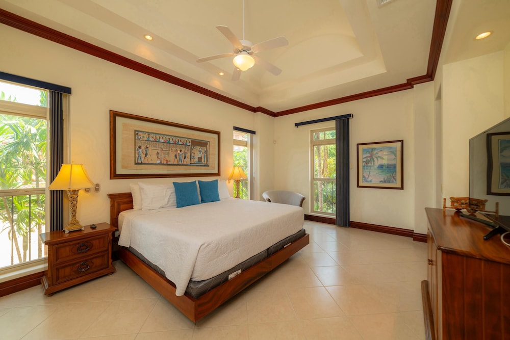 Bella Vista 3A 3 bdr 3 1 2 Bath Ocean View