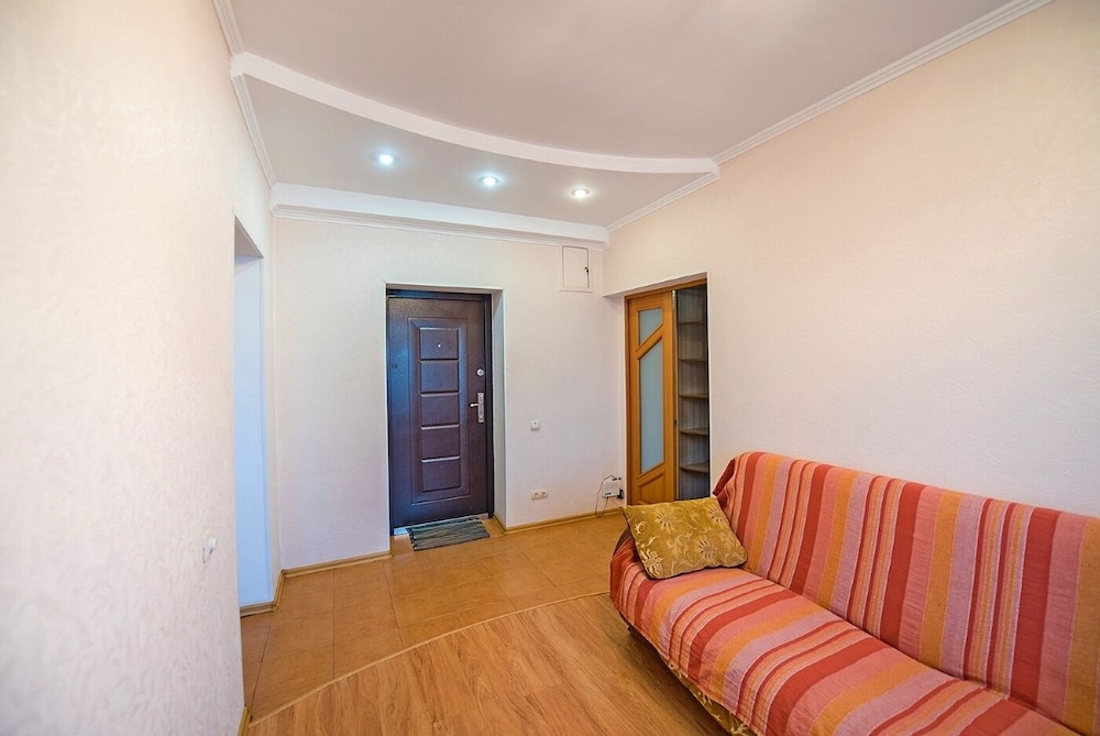 Apartment on Verhneportovaya 2A view 2