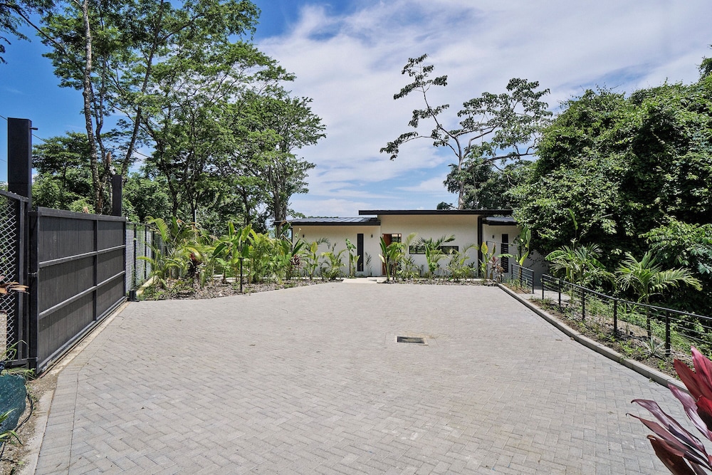Casas Alba