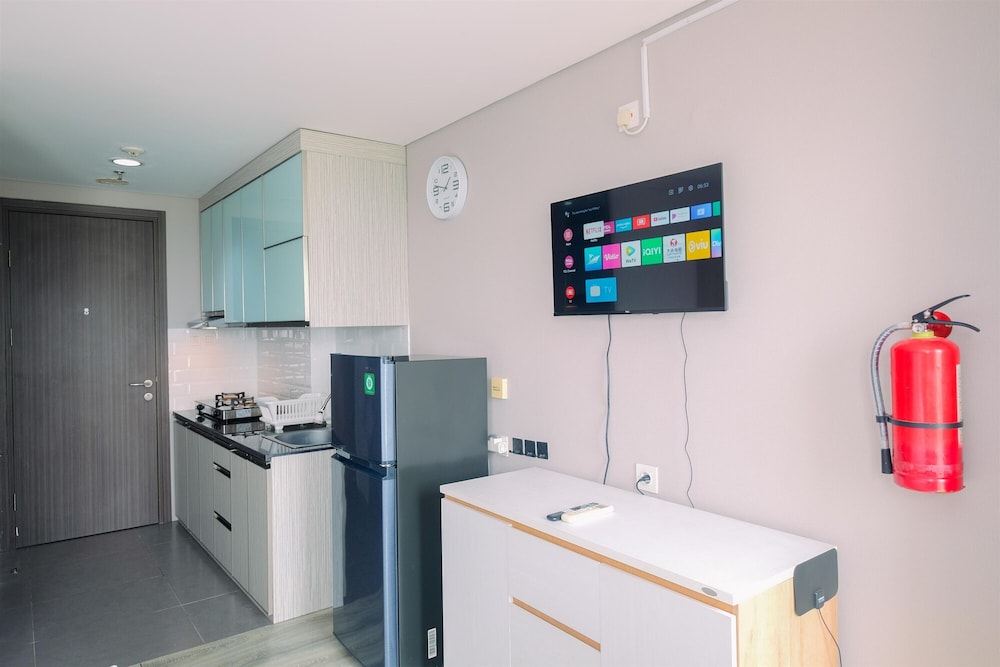 Minimalist Designed And Nice Studio At Bintaro Icon Apartment