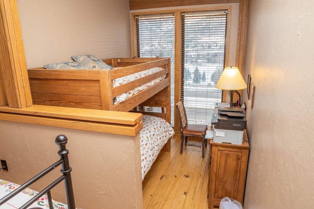 16 Chambertin Townhomes 2 Bedroom Townhouse by RedAwning