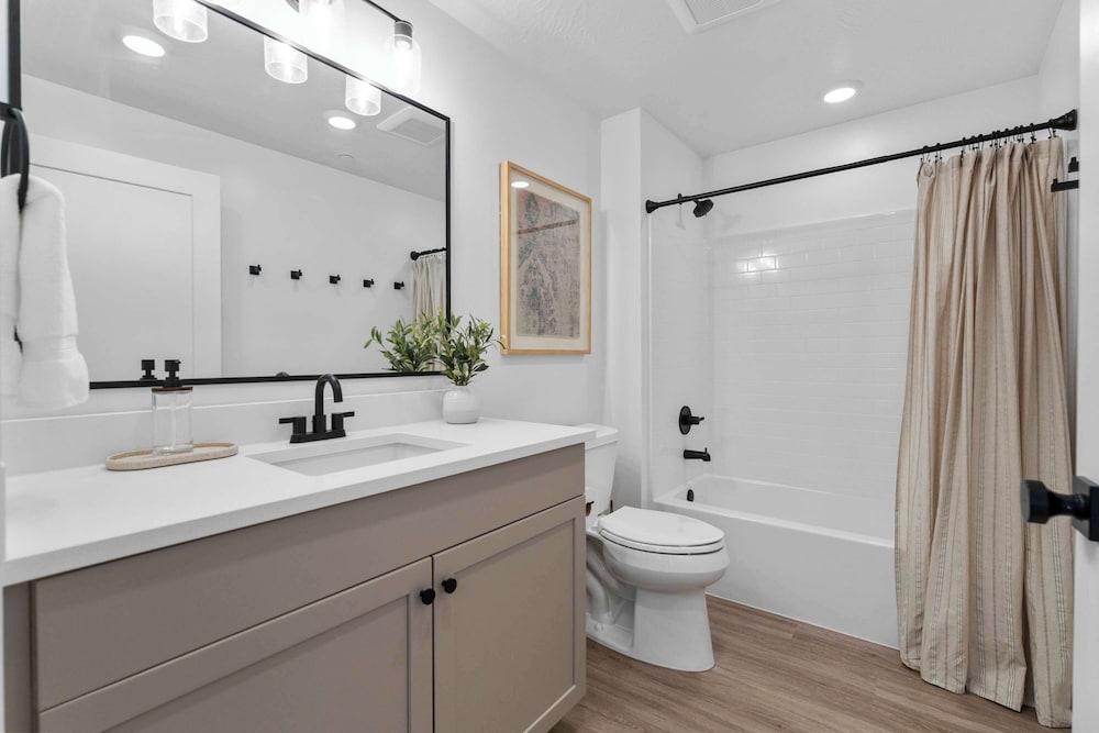 Terra Vista Stay for 8