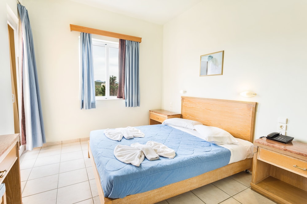 Alonia Hotel Apartments view 3