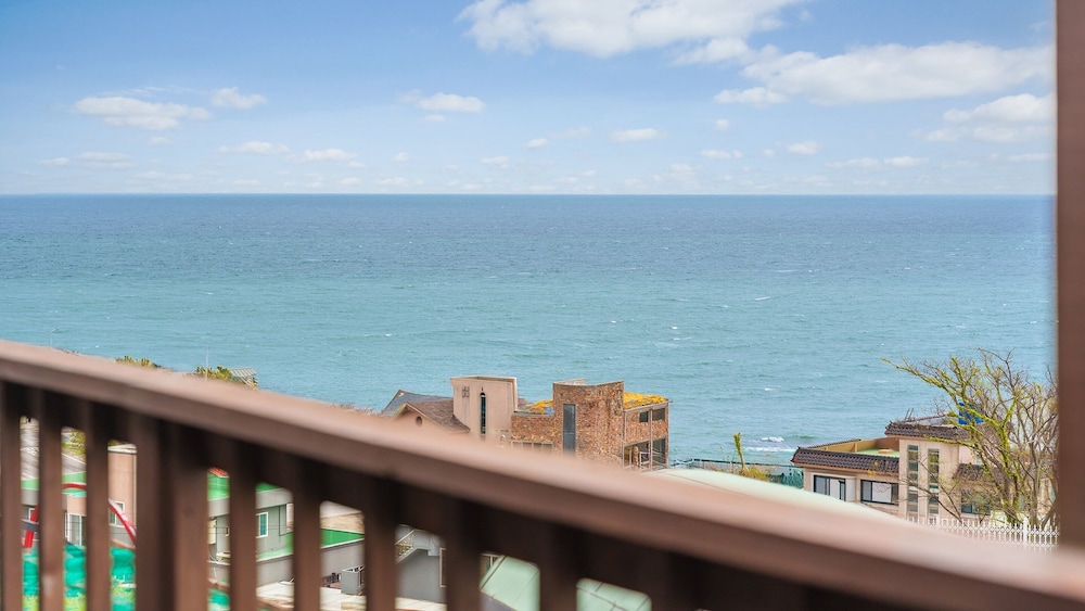 Gyeongju Happy Dream Ocean View Pension