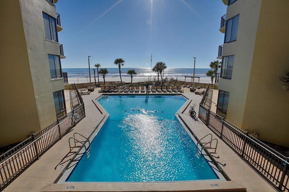 Sunbird Beach Resort By PHG