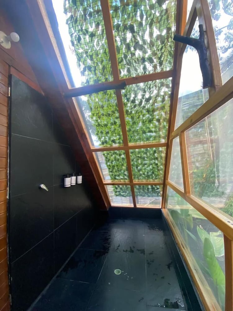 Sky View Glamping