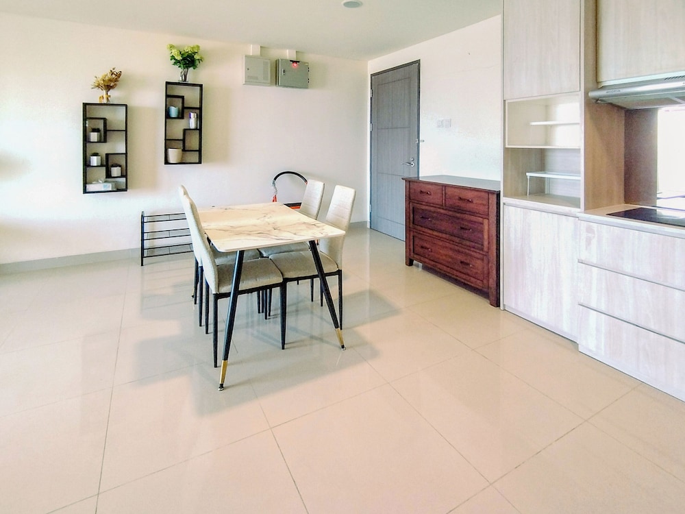 Homey Designed 2BR in City Center at Praxis Apartment