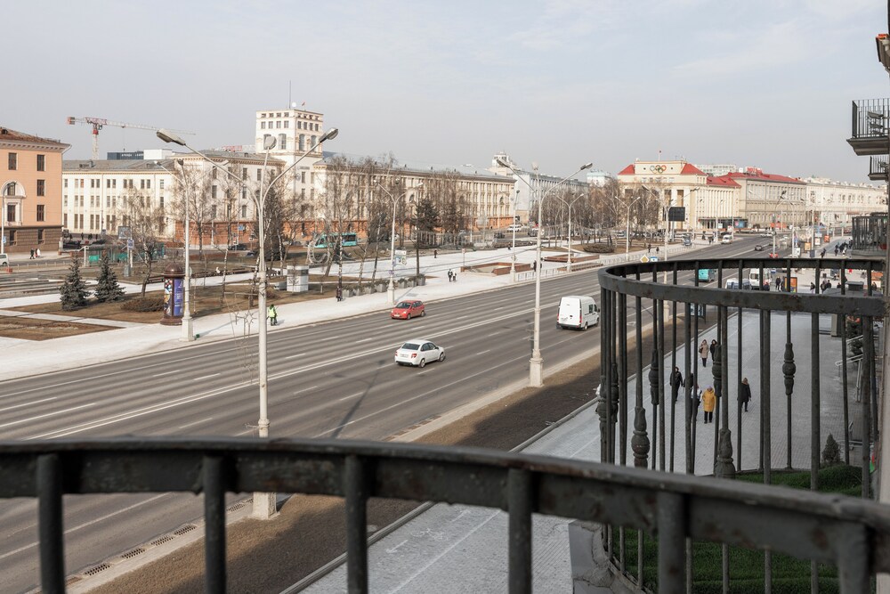 Comfortable Apartments near the metro.