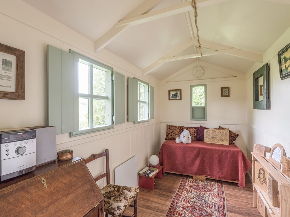 Hillgate House view 5