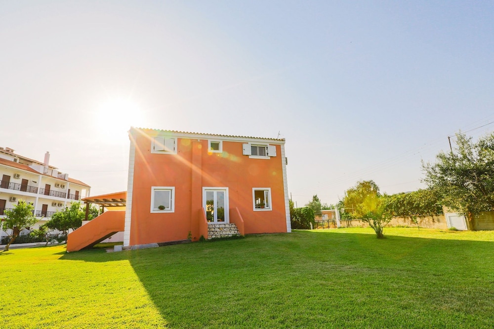 Ccb Ionian Suites by Bruskos