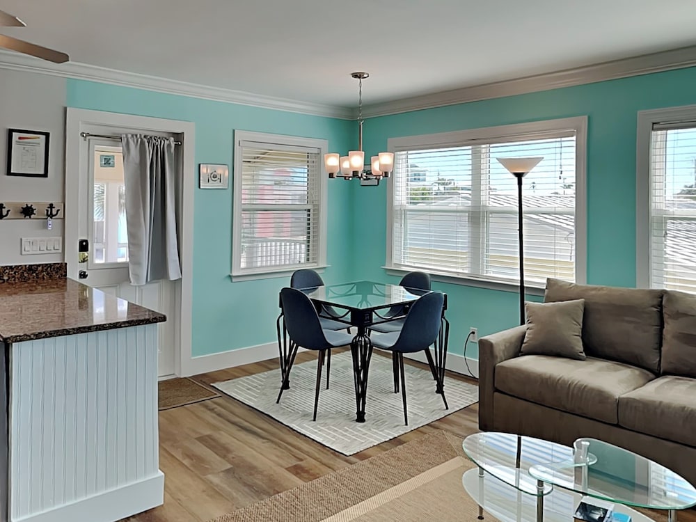 The Tides Retreat by Distinctive Beach Rentals