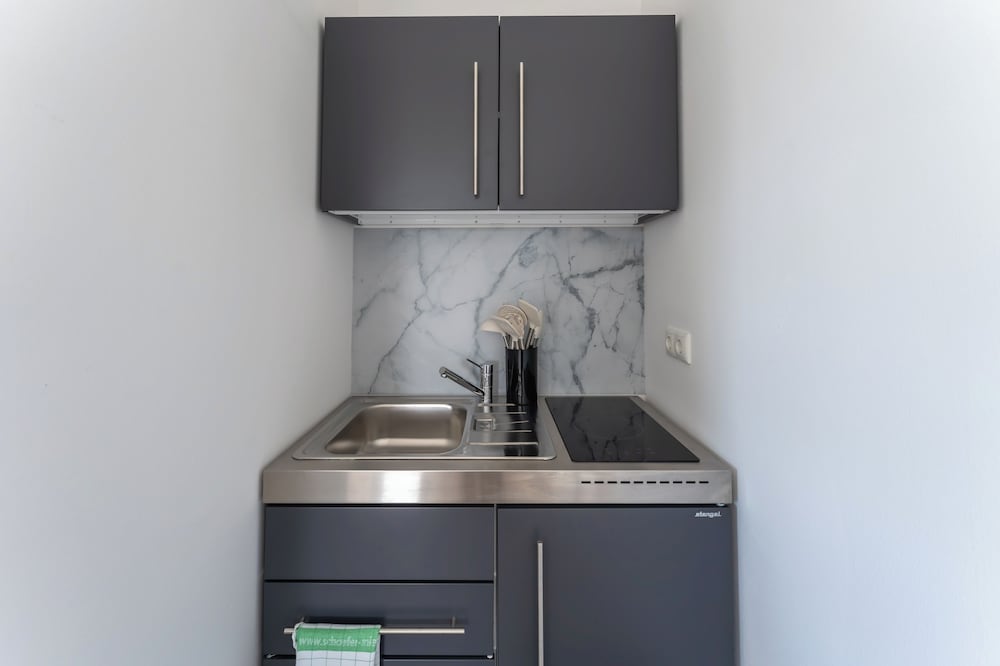 Lit Living-Luxury-Box Spring - Parking