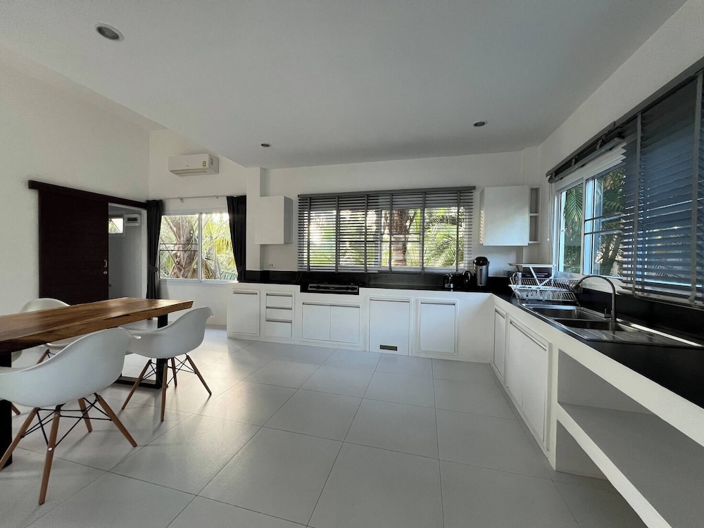 Tranquil Oasis in Taling Ngam 2-bedroom Pool Villa
