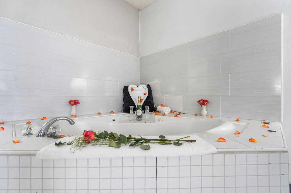 Budgetel Inn and Suite