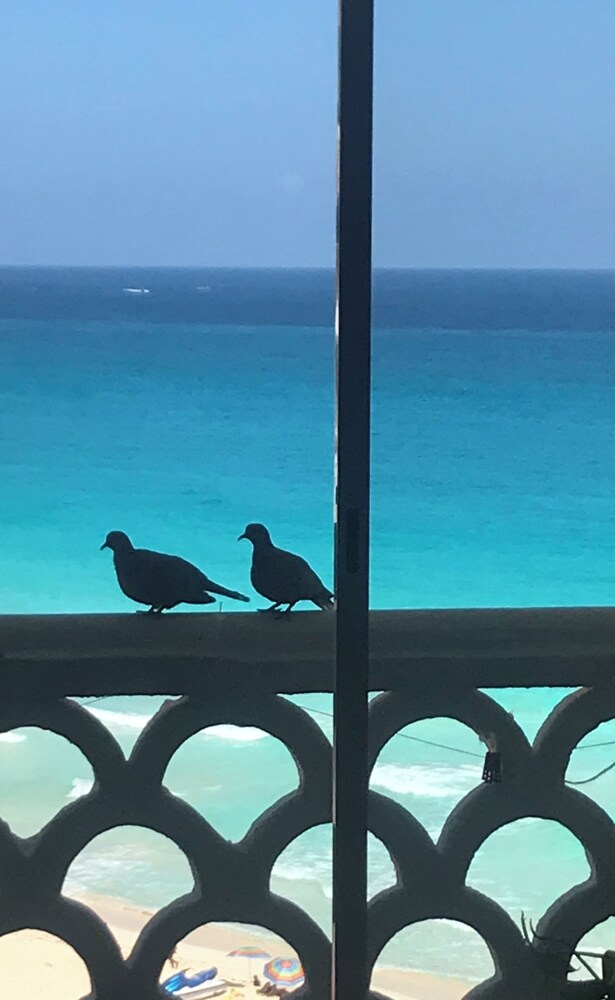 OvaCancun Apartments