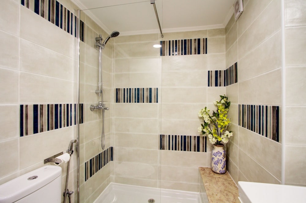 Cozy 1 Bed in the Heart of Alfama w Aircon
