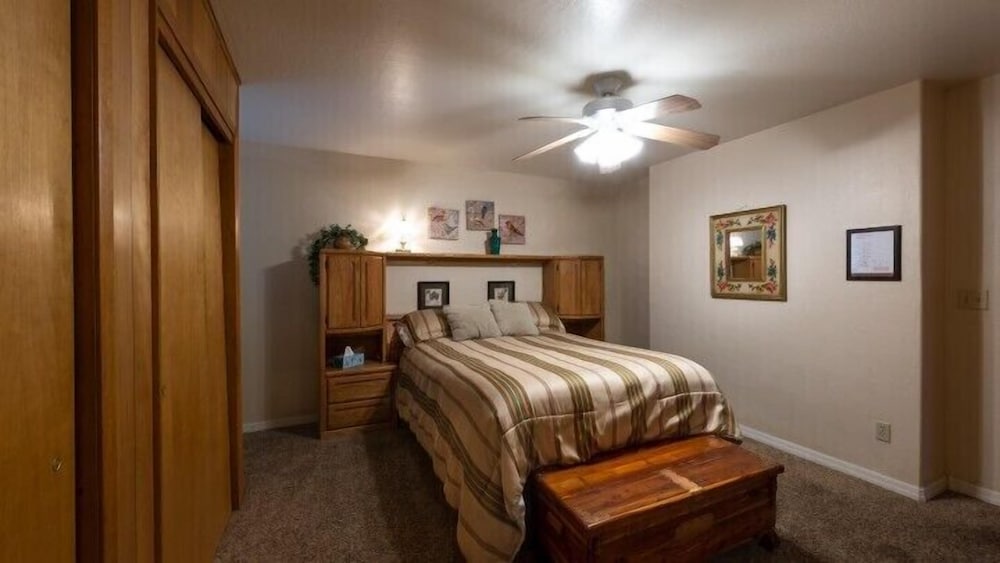 Scenic Wonders Starlight Lodge 4 Bedroom view 2