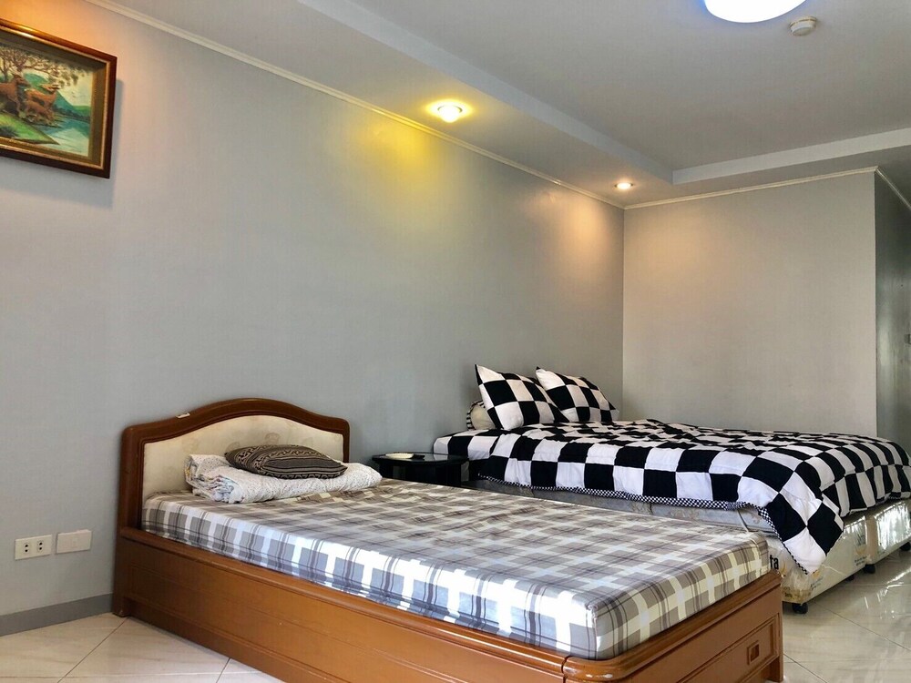 1 Bedroom Seaview 706 Kiengtalay view 2