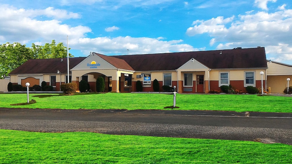 Pleasantville Vacations - Oceanside Lodge - Property Image 1