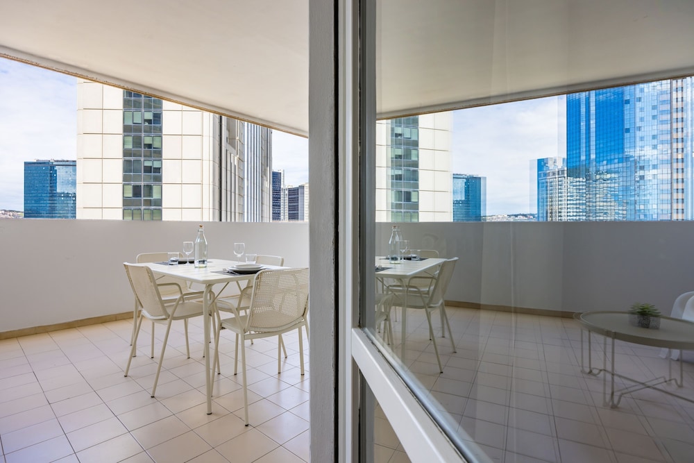 Casa Kenzo With Parking by Napoliapartments