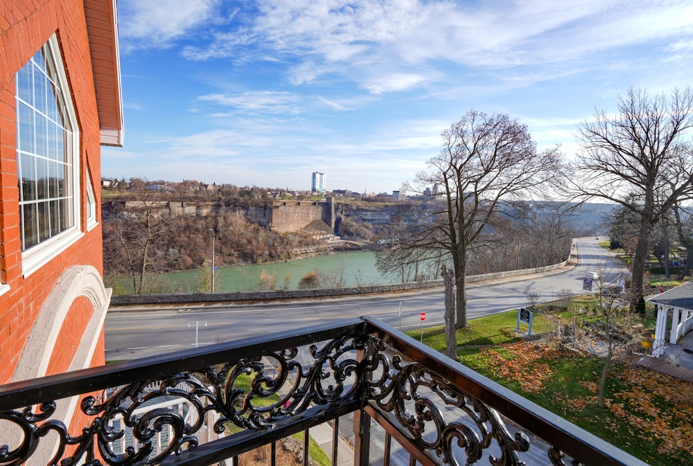 Niagara Grandview Boutique hotel