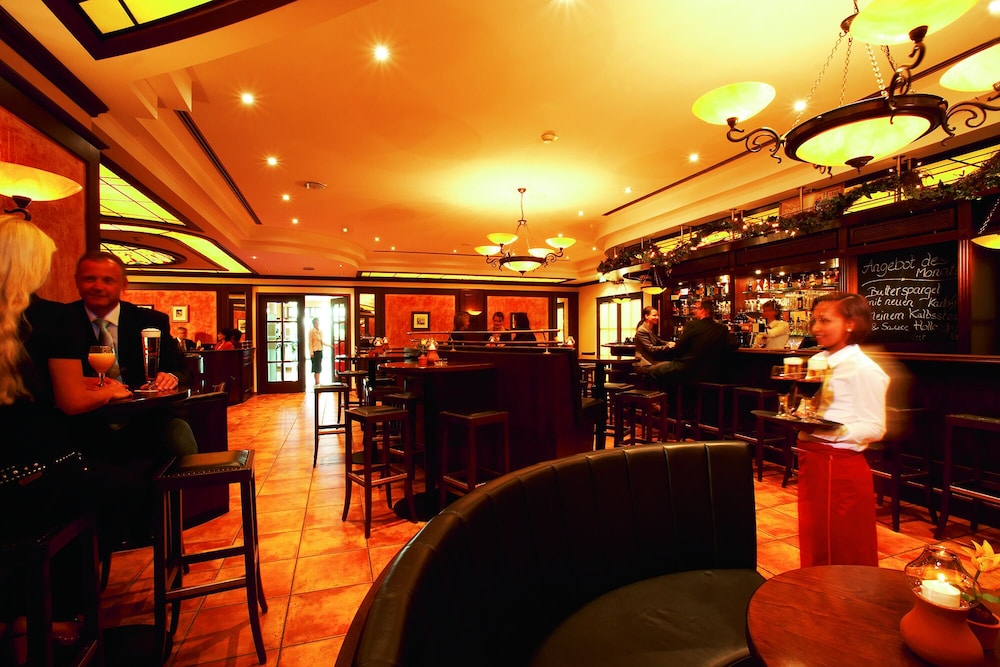 Hotel Esperanto - Property Image 2