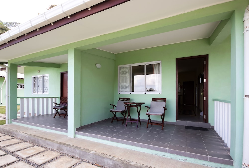 Surfers Self-Catering Chalets photo 5