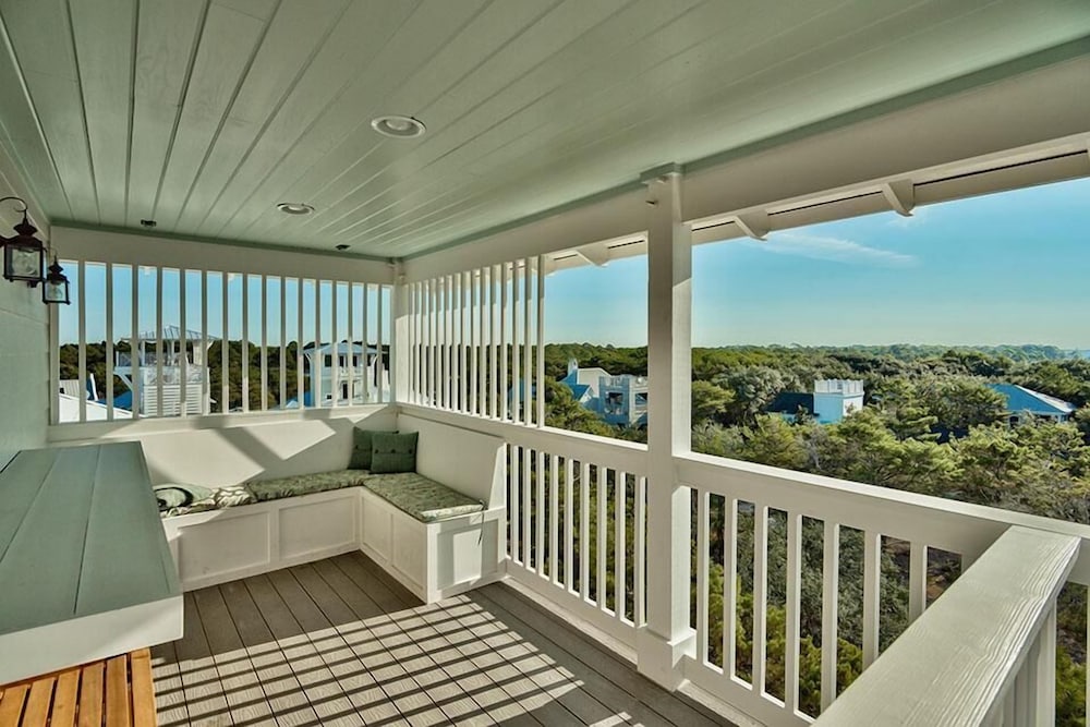 Big Sandy 8 Bedroom Holiday Home by Five Star Properties