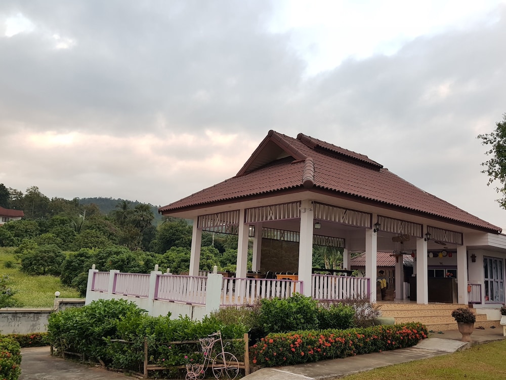 Mae Klang Banyen Hill