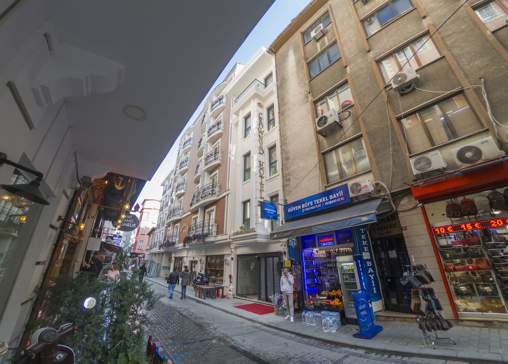 Crowned Otel - Image 9