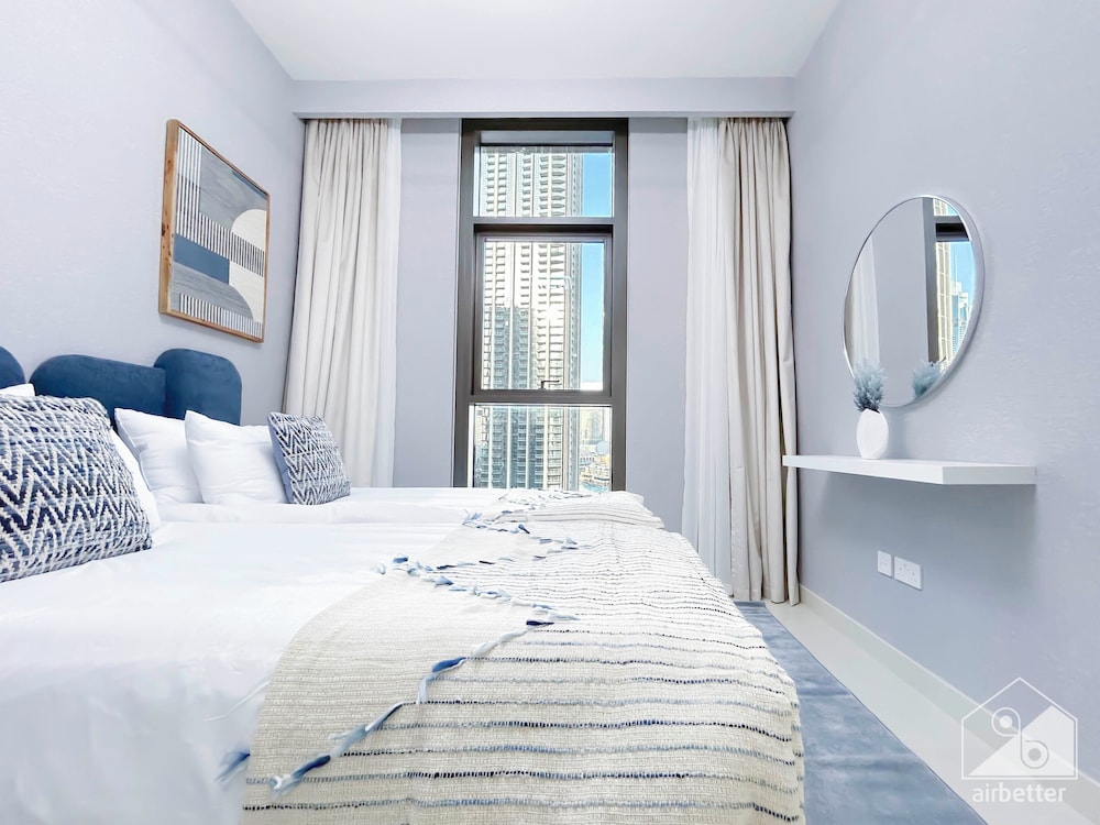 Luxurious 4B Balcony & Views Burjcrown Downtown