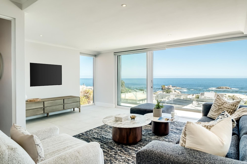Sea View 3bed Camps Bay Apt Sapphire Tide Pad