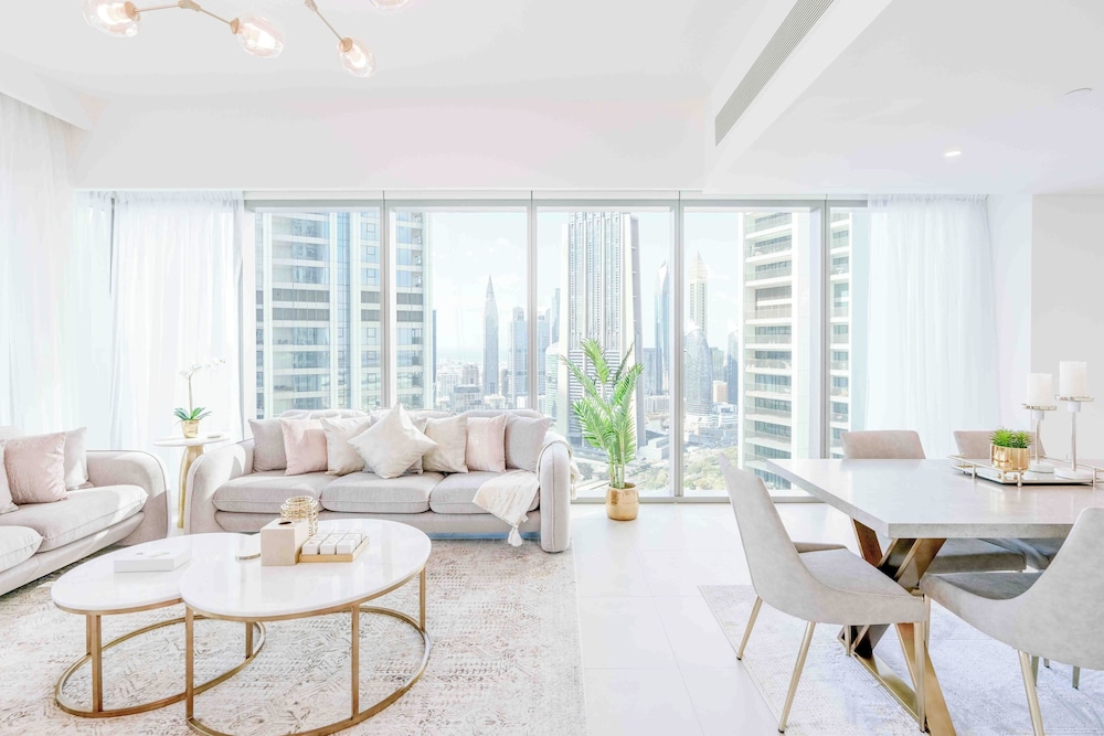 Downtown Views - Mint Stay