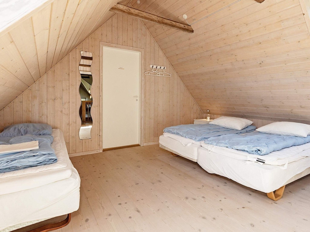 Spacious Holiday Home in Vinderup near Fjord view 4