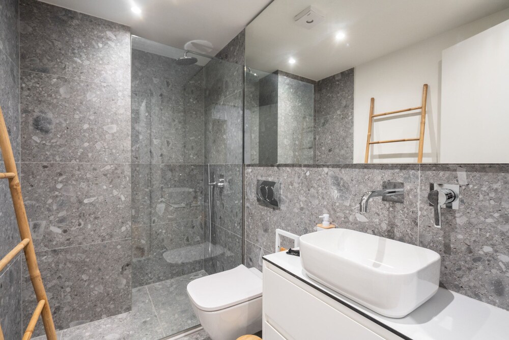 LIV Athinum - Luxury Apartment 3C