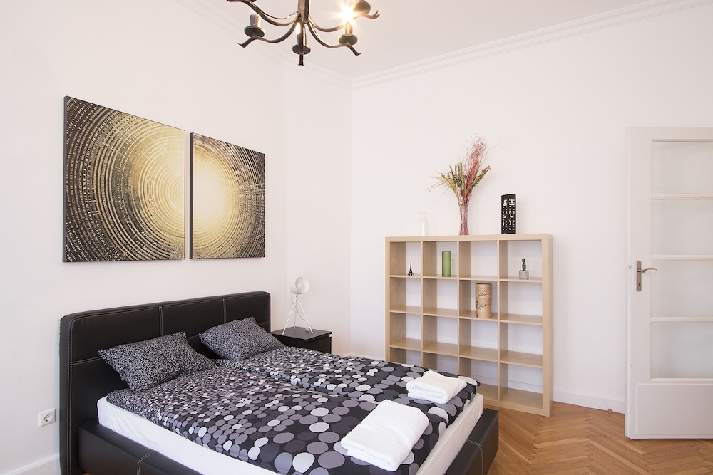 Large Central Apartment Fehérhajó