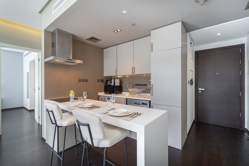 Cozy 1-bedroom Apartment at West Avenue Tower Near Marina Beach