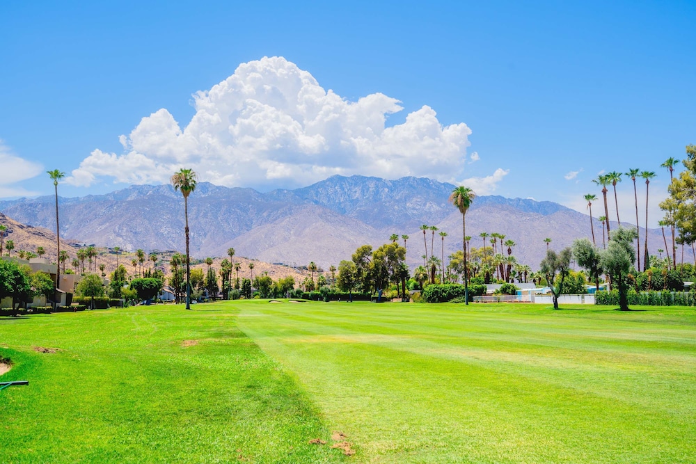 Par at Paradise in Palm Springs