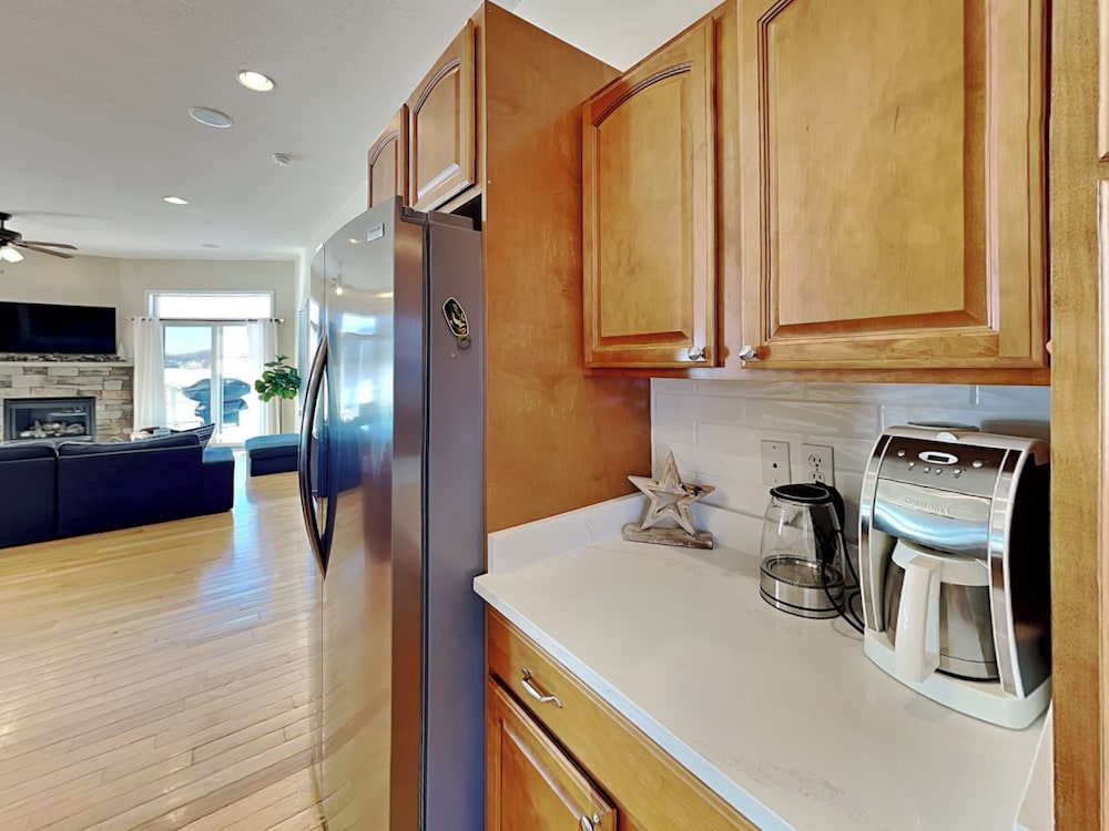 Dacha Verde by Taylor Made Deep Creek